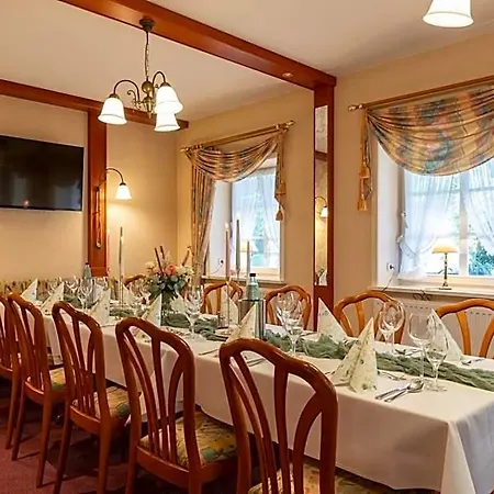 Hotel Undeloher Hof 3*